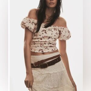 By Anthropologie Puff-Sleeve Off-The-Shoulder
Corset Blouse Top L